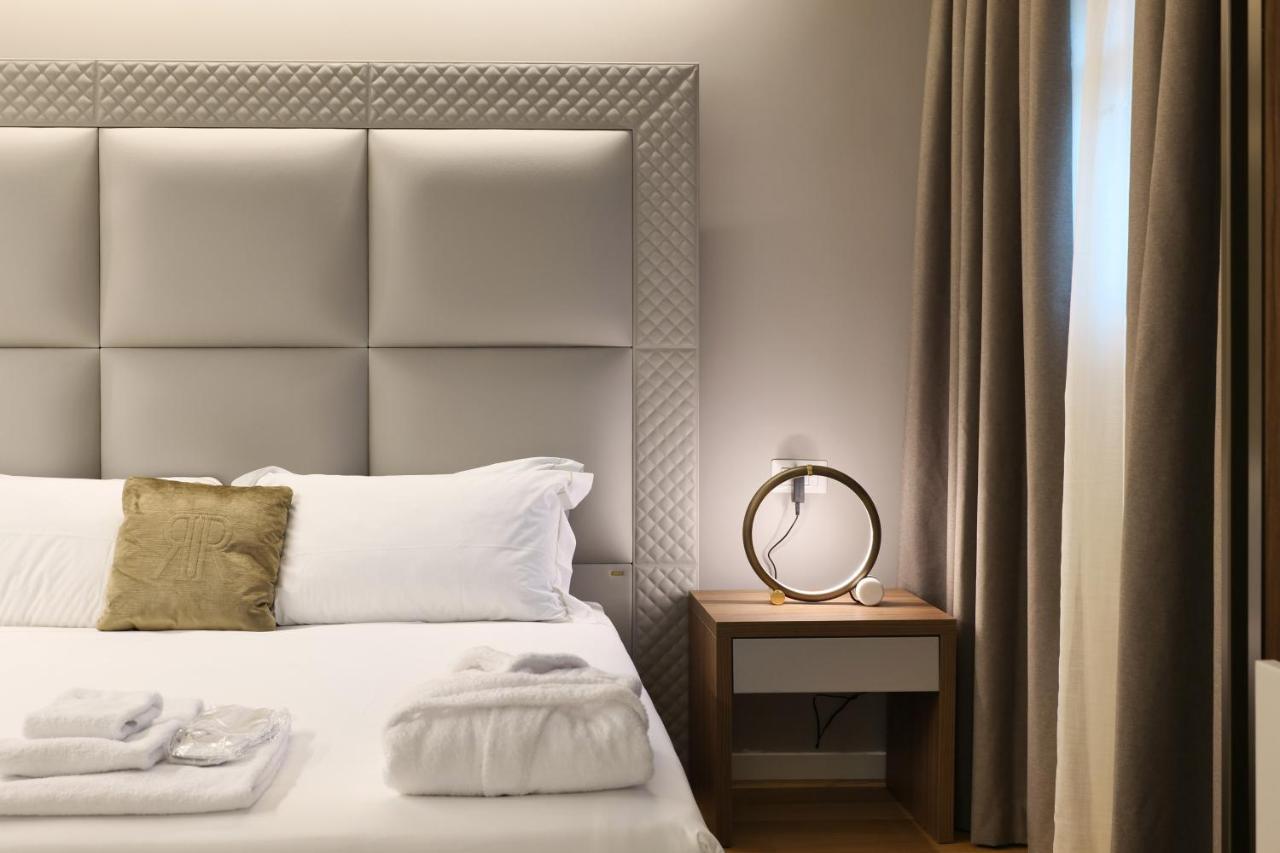 Prestige Boutique -piazza Duomo * Milaan